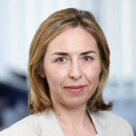 Mag.a Jasmina Schnobrich-Cakelja, Senior Referentin, Kommunikation & PR; Verein Industrie 4.0 Österreich - die Plattform für intelligente Produktion